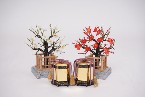 二曲屏風親王飾