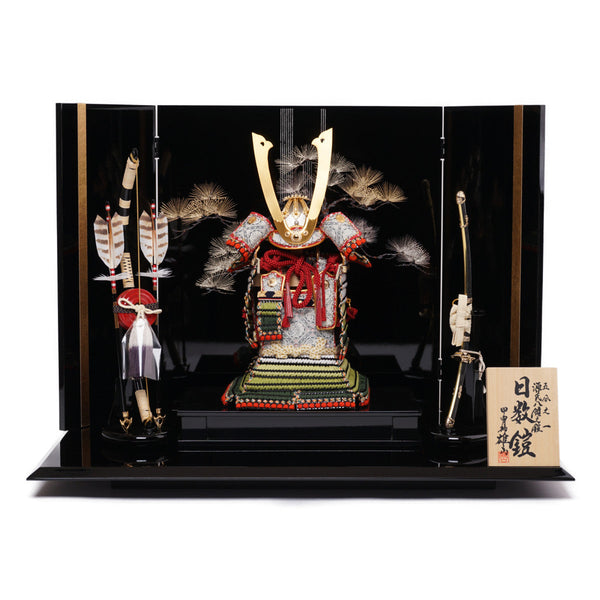 黒塗松屏風平飾り