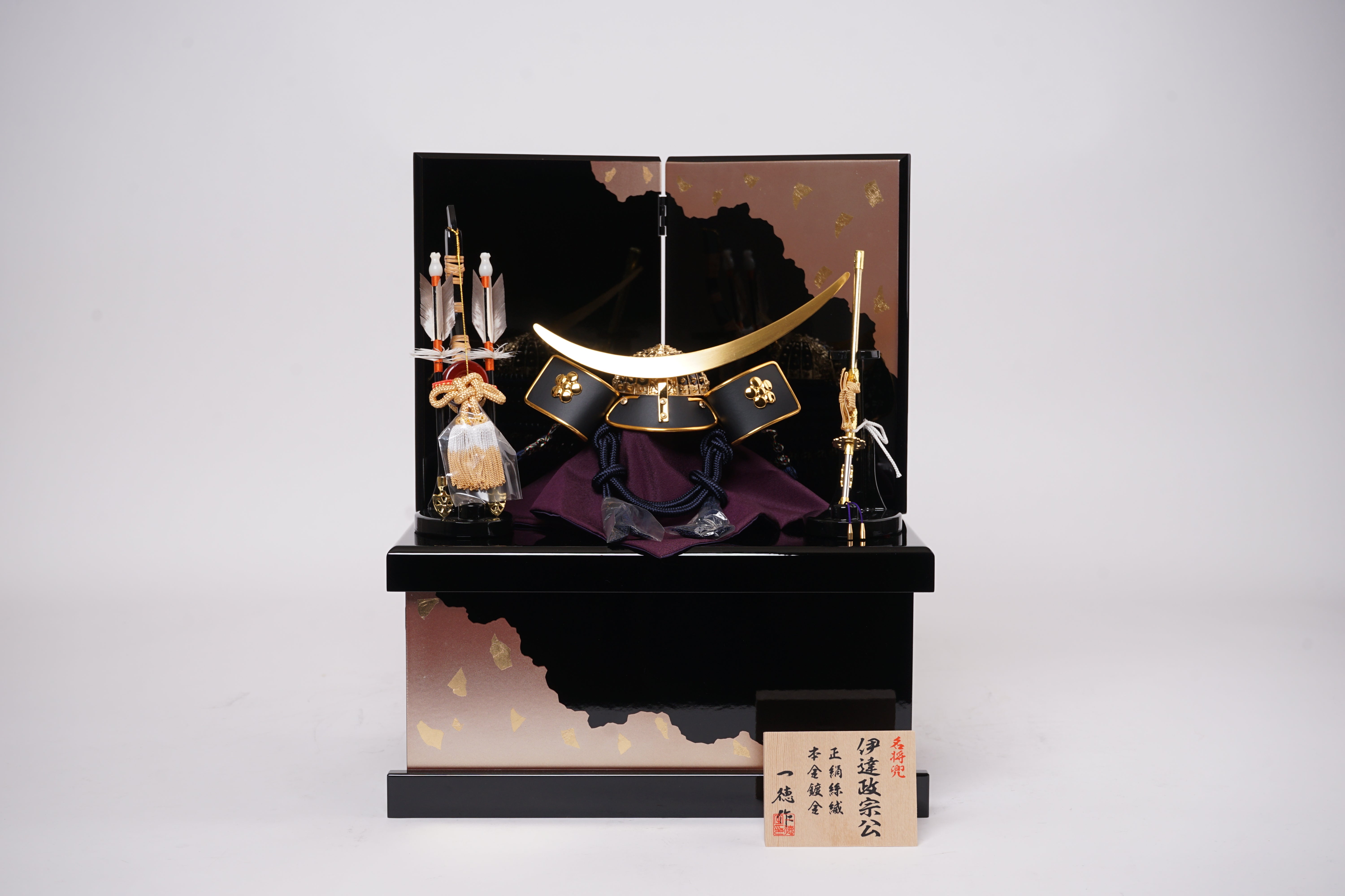 五月人形 – 倉片人形